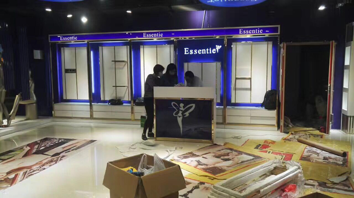 內衣、服裝展柜