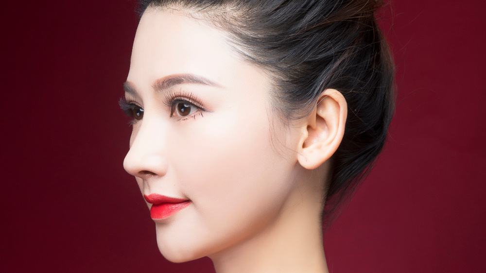 廣州做鼻子最好的整形醫(yī)生是誰呀？大概需要多少錢？