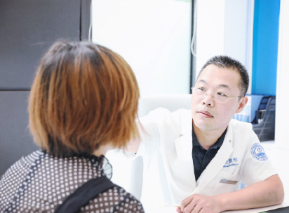 八大處于曉波和上海九院朱惠敏哪個(gè)眼修復(fù)厲害？