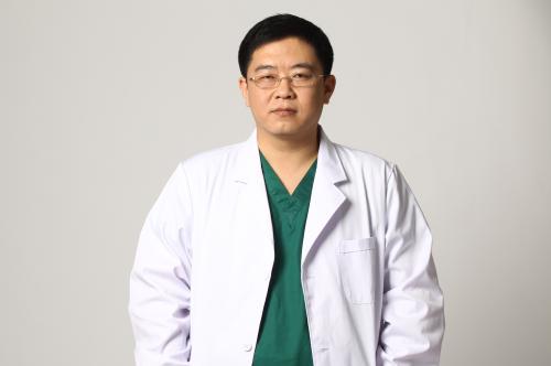 北京鼻修復專家權(quán)威有哪些？劉暾和劉彥軍哪個好？